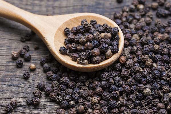 tác dụng tiêu đen trong nem chua
