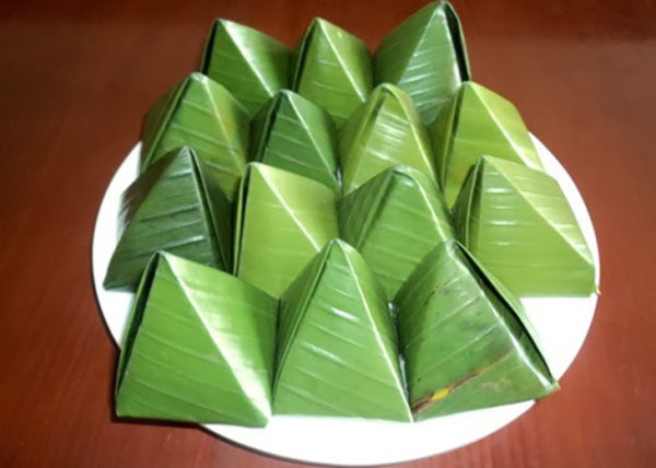 bánh lá gai